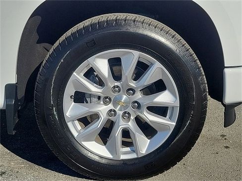 Certified 2022 Chevrolet Silverado 1500 Custom image 8