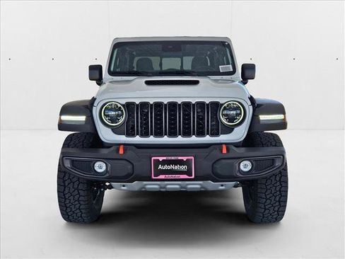 New 2025 Jeep Gladiator Mojave w/ Convenience Group image 6