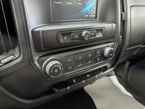 Used 2018 Chevrolet Silverado 1500 Custom w/ Custom Convenience Package image 24