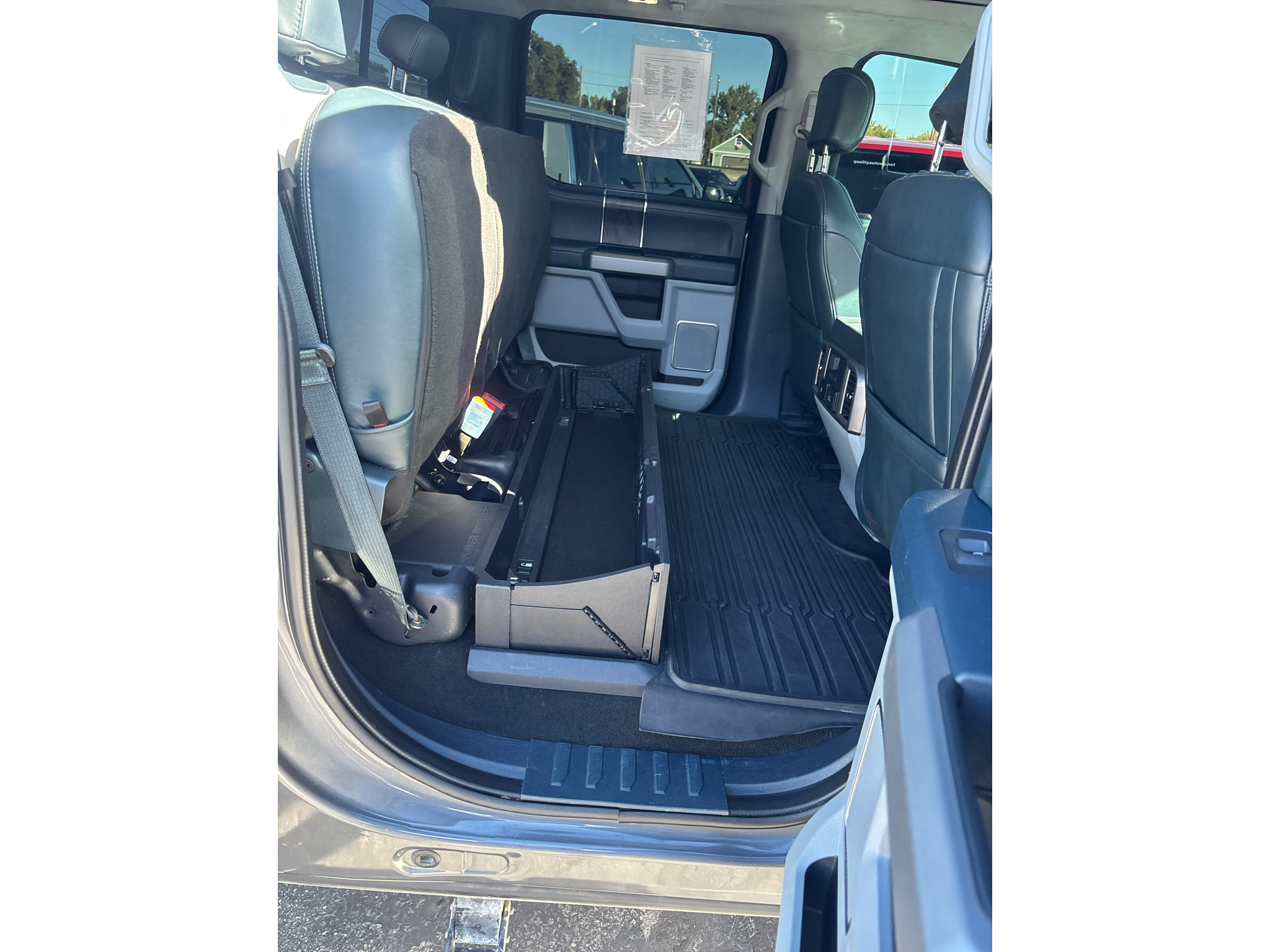 Used 2022 Ford F450 Limited w/ FX4 Off-Road Package AWD/4WD image 12