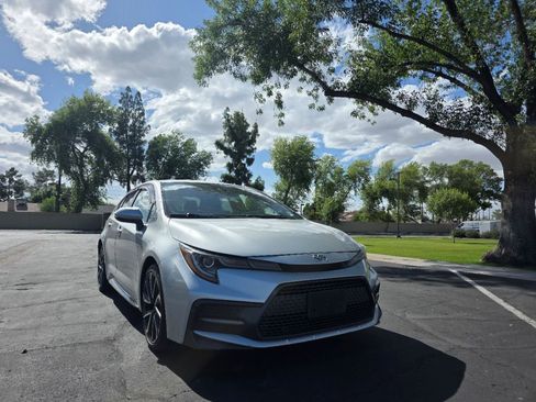 Used 2020 Toyota Corolla SE w/ Carpet Mat Package (TMS) FWD image 7