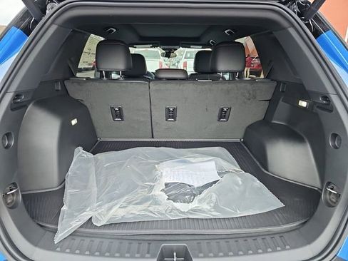 New 2026 Chevrolet Equinox RS w/ Convenience Package III AWD/4WD image 24