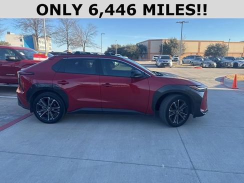 Used 2024 Toyota bZ4X Limited image 2