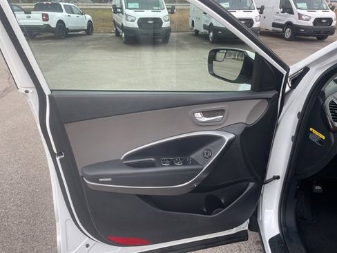 Used 2018 Hyundai Santa Fe Sport w/ 2.4L Value Package 02 image 17