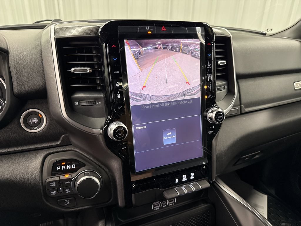 New 2026 RAM 1500 4x4 Crew Cab image 25