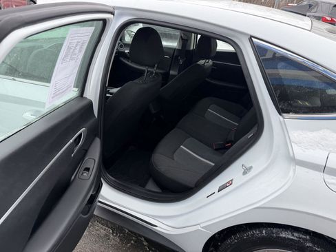 Used 2021 Hyundai Sonata SE image 12