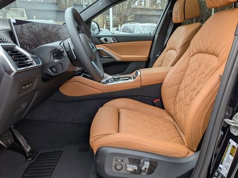 New 2026 BMW X6 xDrive40i w/ Executive Package image 4