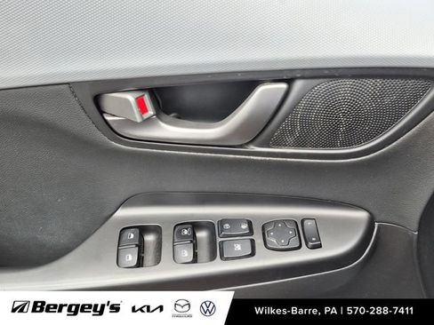 Used 2021 Hyundai Kona Limited w/ Cargo Package AWD/4WD image 14