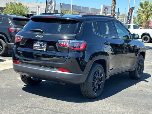 New 2026 Jeep Compass Latitude AWD/4WD image 7