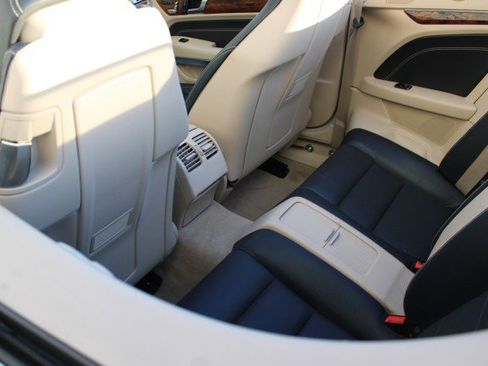 Used 2016 Mercedes-Benz E 400 Cabriolet w/ Premium 2 Package image 33