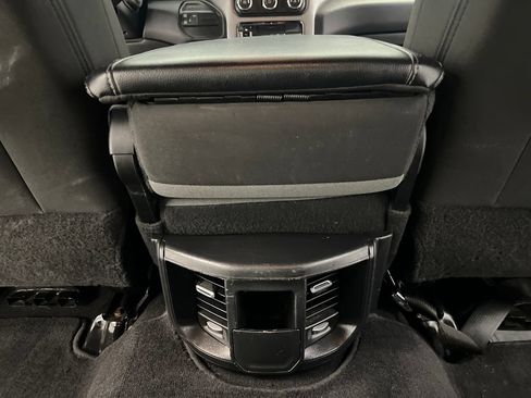 Used 2024 RAM 2500 Big Horn AWD/4WD image 24