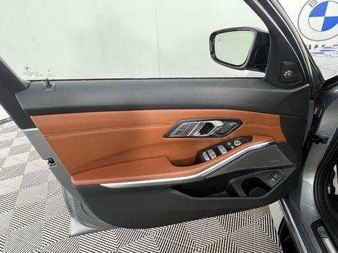 Used 2025 BMW M3 Competition w/ Executive Package AWD/4WD image 28