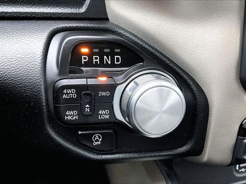 Used 2021 RAM 1500 Laramie image 33