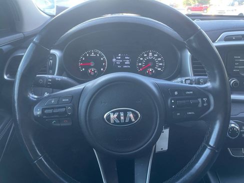 Used 2016 Kia Sorento AWD w/ LX Convenience Package image 19