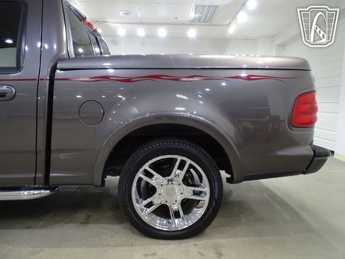 Used 2002 Ford F150 Harley-Davidson image 31