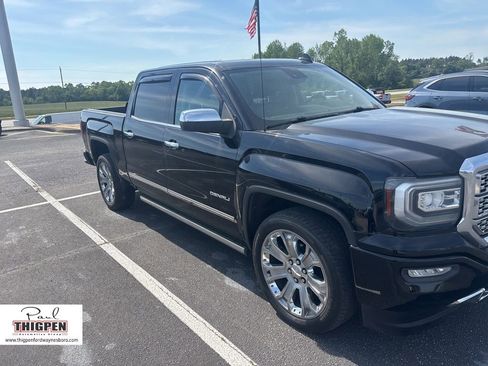 Used 2018 GMC Sierra 1500 Denali w/ Denali Ultimate Package image 2