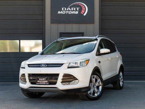 Used 2015 Ford Escape Titanium AWD/4WD image 3