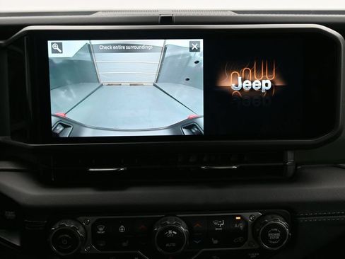 Used 2024 Jeep Gladiator Mojave w/ Convenience Group AWD/4WD image 24