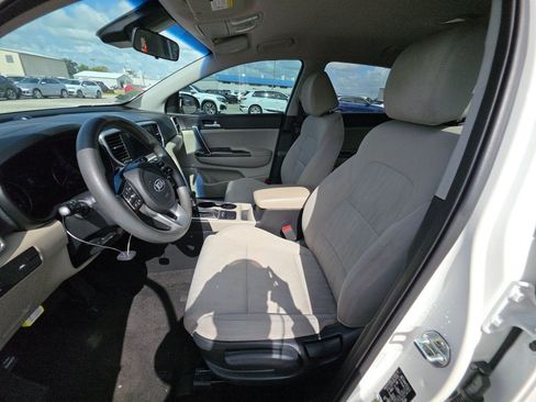 Used 2022 Kia Sportage LX FWD image 6