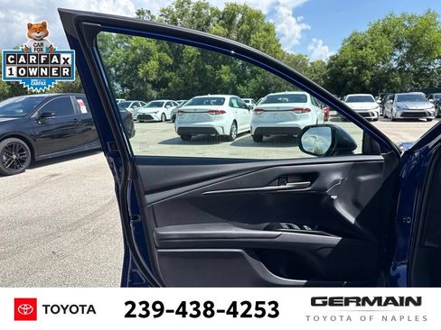 Used 2026 Toyota Camry SE FWD image 17