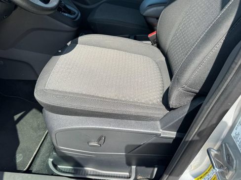 Used 2022 Ford Transit Connect XLT FWD image 14