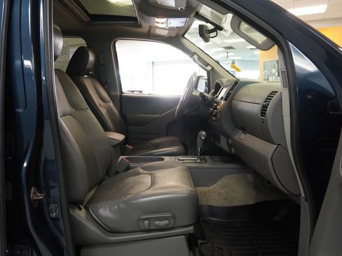 Used 2016 Nissan Frontier SL image 26