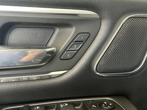 Used 2020 RAM 1500 Laramie RWD image 43