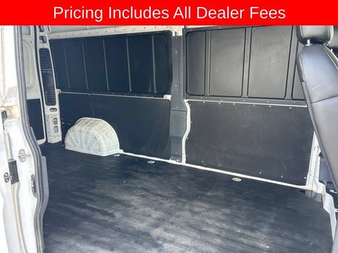 Used 2023 RAM ProMaster 2500 FWD image 17