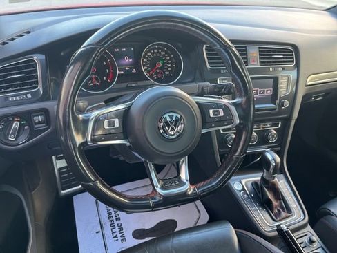 Used 2015 Volkswagen GTI SE image 36