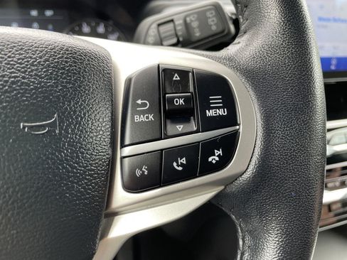 Used 2023 Ford Explorer Limited w/ Equipment Group 301A RWD image 17