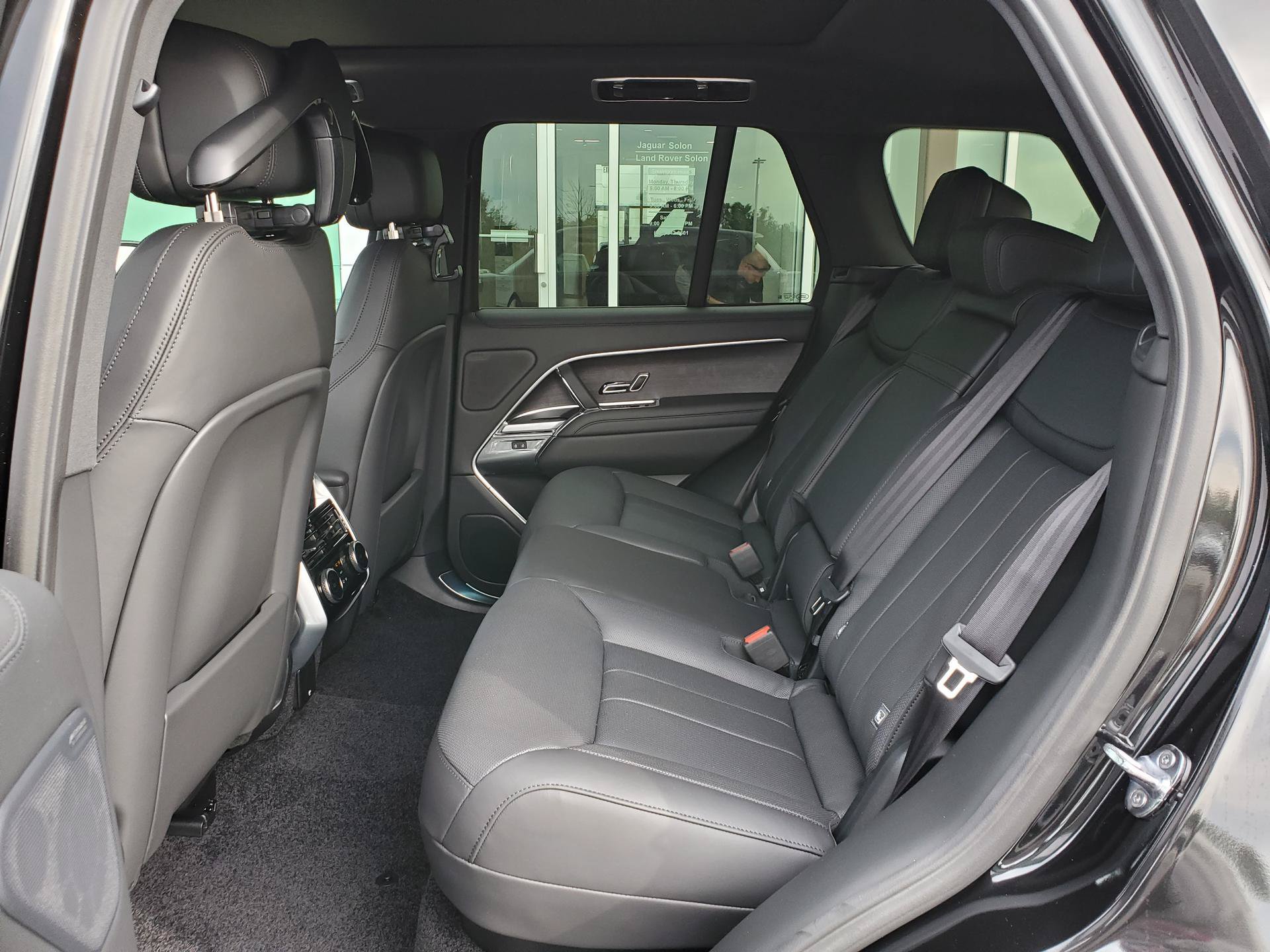 New 2027 Land Rover Range Rover SE AWD/4WD image 12