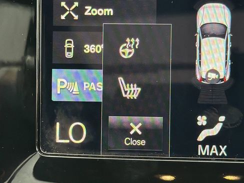 Used 2022 Volvo XC40 T5 R-Design w/ Advanced Package image 31