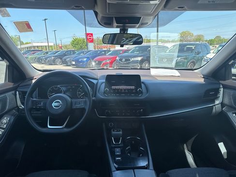 Used 2021 Nissan Rogue S FWD image 22