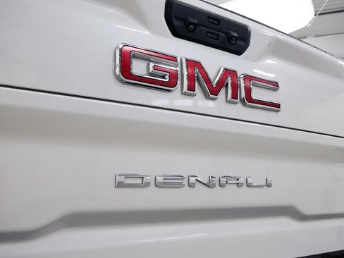 Used 2023 GMC Sierra 3500 Denali w/ Denali Ultimate Package AWD/4WD image 9