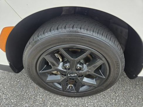 Used 2022 Kia Soul LX w/ Technology Package FWD image 24