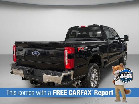 Used 2026 Ford F250 Lariat w/ FX4 Off-Road Package image 3