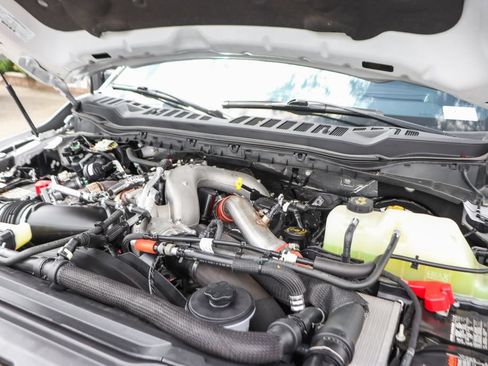 Used 2024 Ford F250 Platinum AWD/4WD image 14