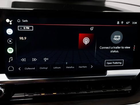 Used 2022 GMC Sierra 1500 SLT w/ SLT Premium Package image 3