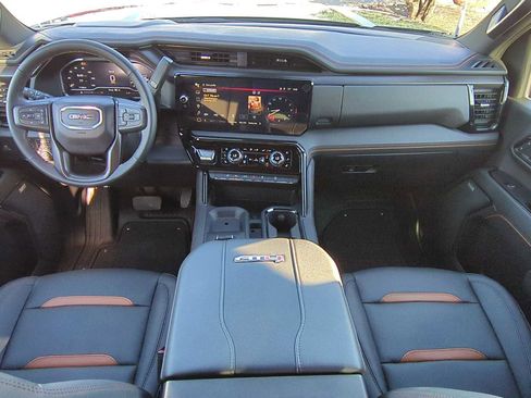 Used 2024 GMC Sierra 2500 AT4 w/ AT4 Premium Plus Package AWD/4WD image 20