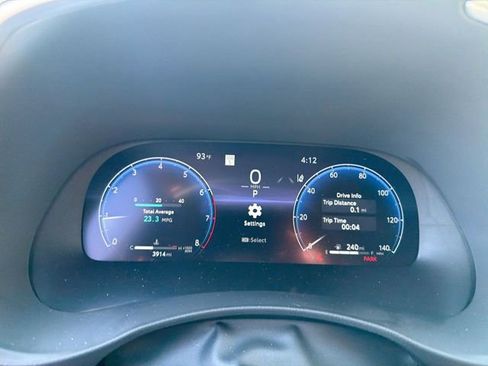 Used 2026 Toyota Highlander Limited AWD/4WD image 19