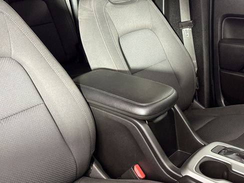 Used 2019 Chevrolet Colorado LT w/ Colorado RST Special Edition RWD image 32