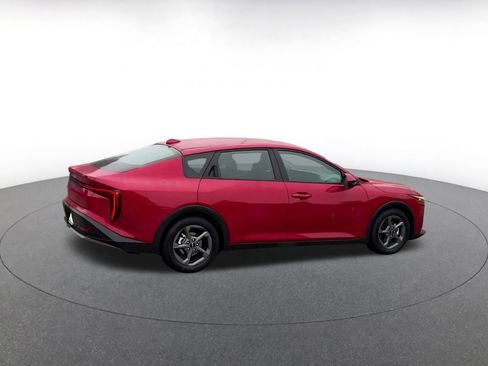 Used 2025 Kia K4 LXS image 15