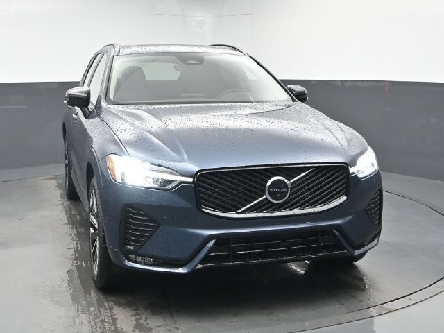 New 2027 Volvo XC60 B5 Plus AWD/4WD image 2