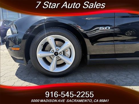 Used 2011 Ford Mustang GT Premium w/ Security Pkg RWD image 18