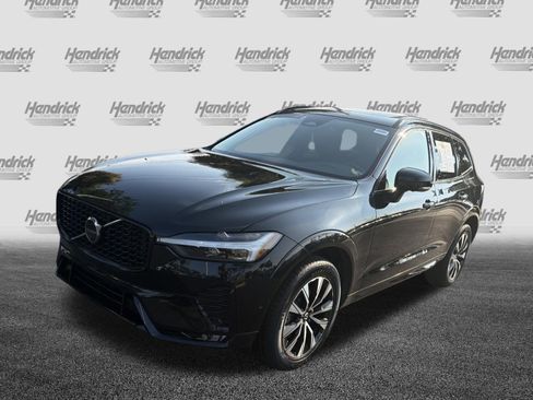 Certified 2024 Volvo XC60 B5 Plus w/ Protection Package Premier AWD/4WD image 5