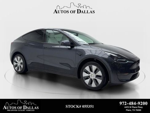 Used 2024 Tesla Model Y 2WD image 1