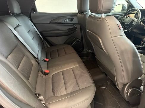 Used 2022 Chevrolet TrailBlazer RS w/ Sun and Liftgate Package AWD/4WD image 10