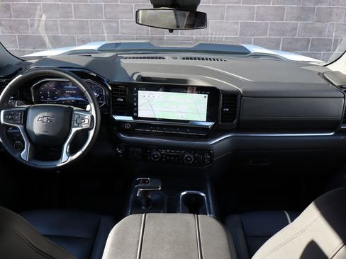 Used 2025 Chevrolet Silverado 1500 LT Trail Boss w/ Convenience Package II image 42