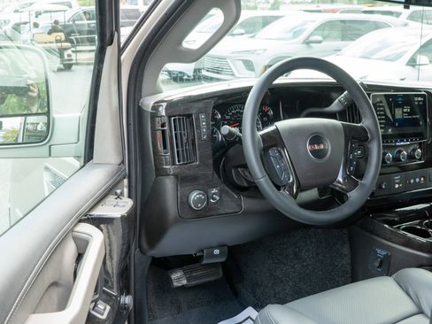 New 2026 GMC Savana 2500 w/ Driver Convenience Package image 10