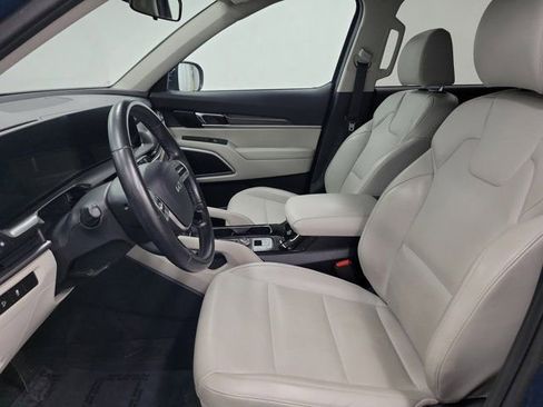 Certified 2024 Kia Telluride S FWD image 20